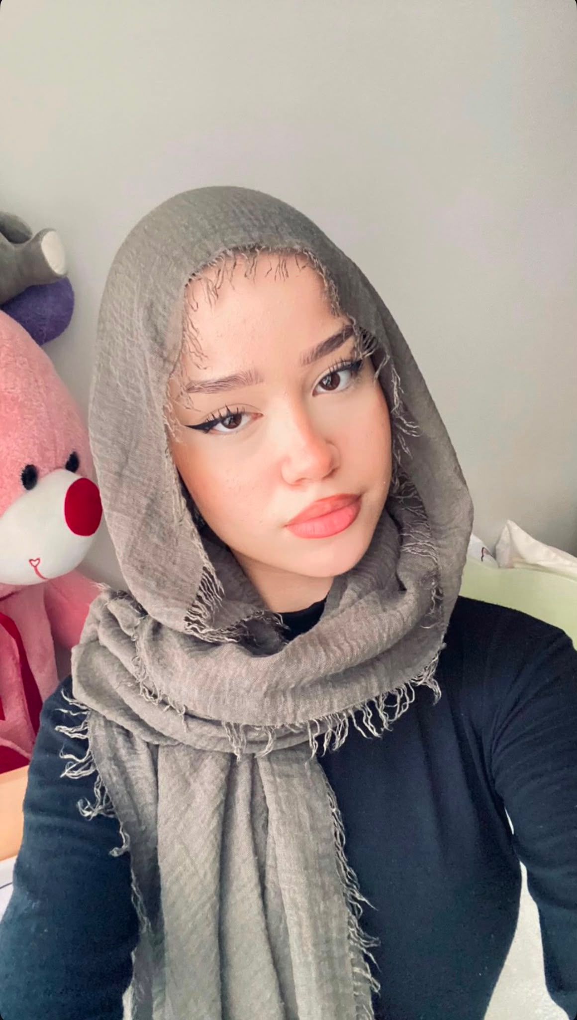 Esen Tepe Eve Gelen Bayan Escort Bayan Büşra